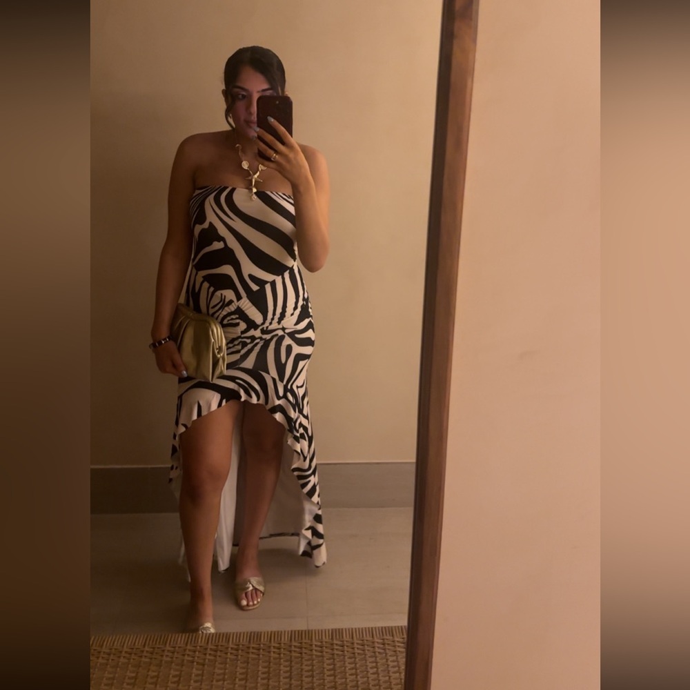 Murci Bandeau thigh split maxi dress in zebra print -ASOS